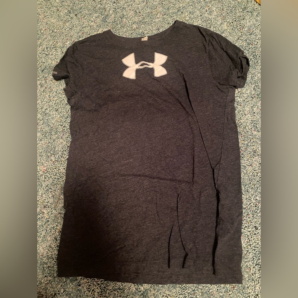 Under armour t shirt